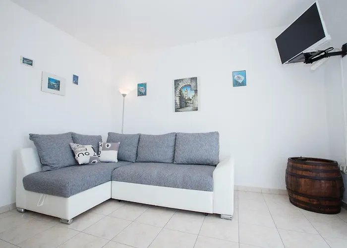 Dania Apartment Lopar