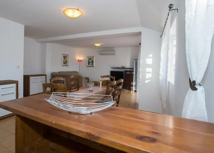 Apartment Dania Lopar