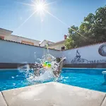 Dania Apartman