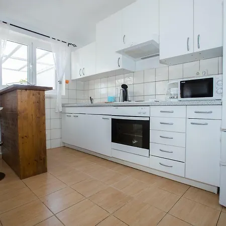Dania Apartment *