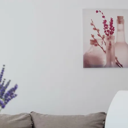 Dania Apartment *