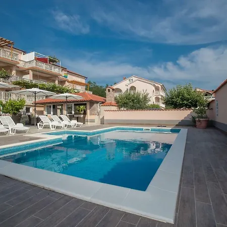 Dania Apartman Lopar